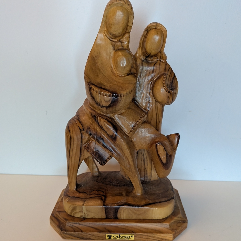 Carved Wooden Nativity Scene Mary Joseph Baby Jesus Handcrafted Olivart HolyLand
